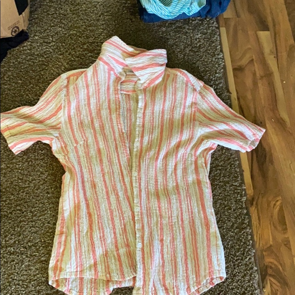 I am selling a white pink light pink ruffled up pl